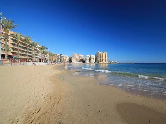 Aparthotel Costa Blanca Torrevieja Exterior photo